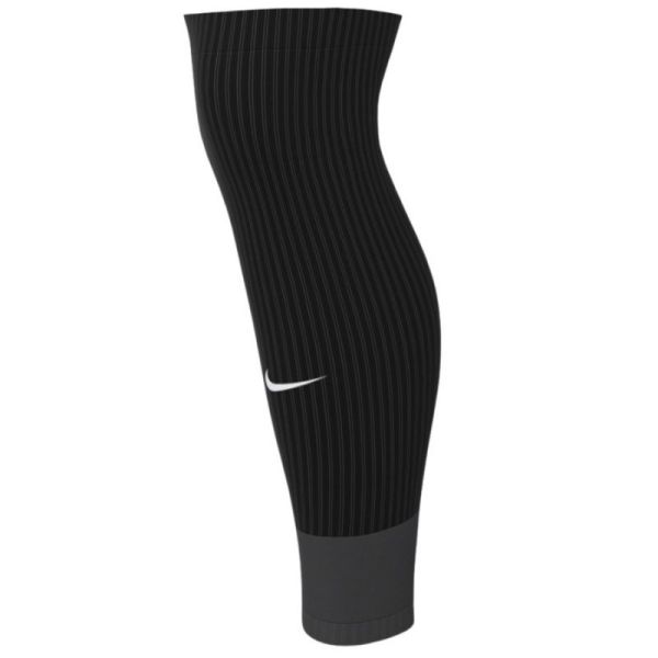 Nike Strike futbola legingi, izmērs 42-50 Nike Strike futbola legingi, izmērs 42-50