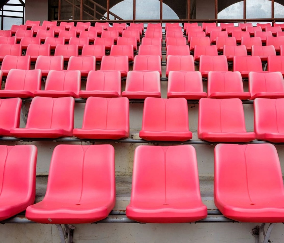 Organizacja siedzisk na stadionie. O czym należy pamiętać?